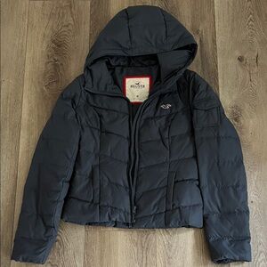 Hollister puffer jacket- grey size M